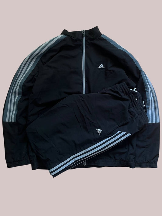 Adidas Tracksuit (L)